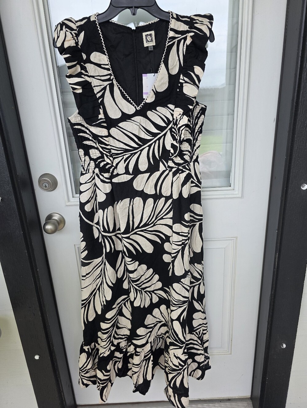 NWT Anne Klein Black Ivory Tropical Leaf Midi Dress Ruffle Sleeve Size 6 $149 - Picture 2 of 9